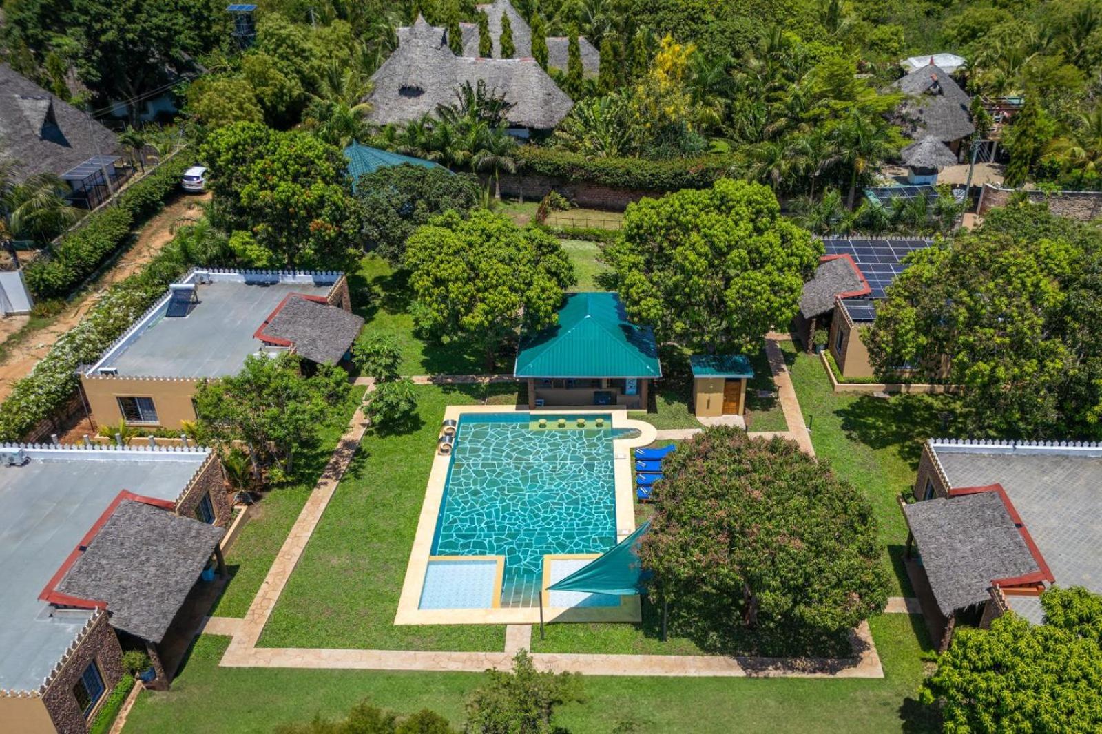 Hotel Babylon Gardens Diani Ukunda Exterior foto
