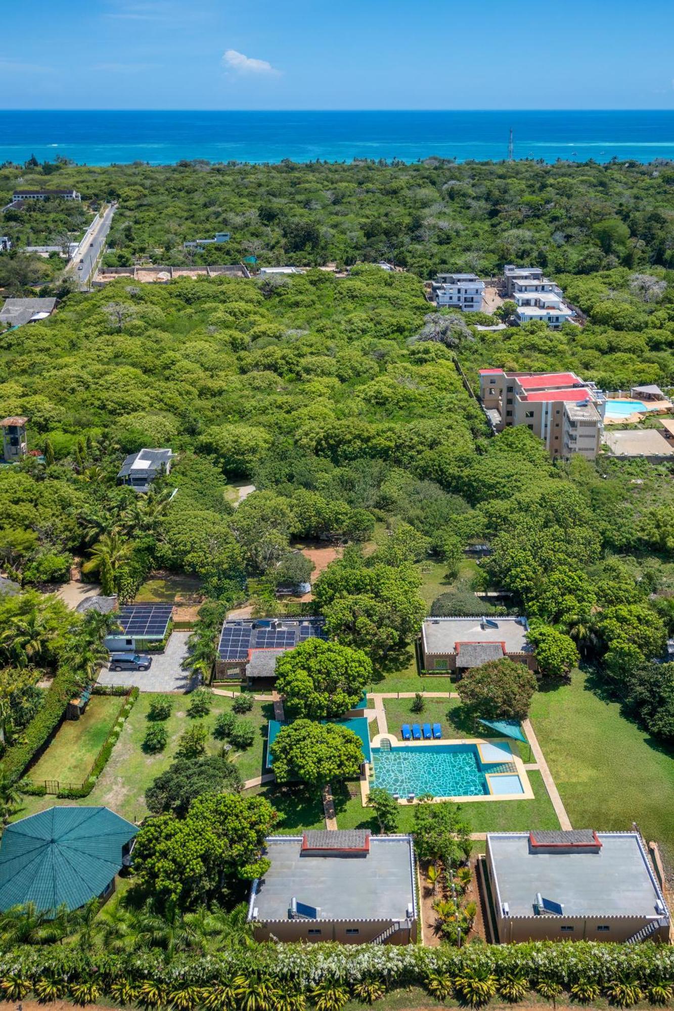 Hotel Babylon Gardens Diani Ukunda Exterior foto